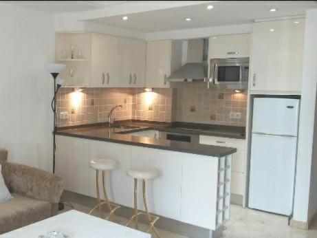 شقة Apartamento En La Milla De Oro, A 100M De La Playa ماربيا المظهر الخارجي الصورة